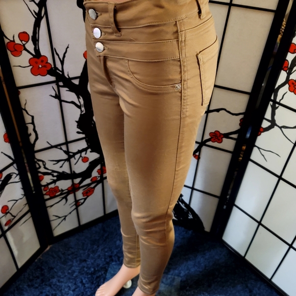 NO BOUNDARIES SIZE 5 JEANS/HIGH 3 BUTTON WAIST - Picture 2 of 5